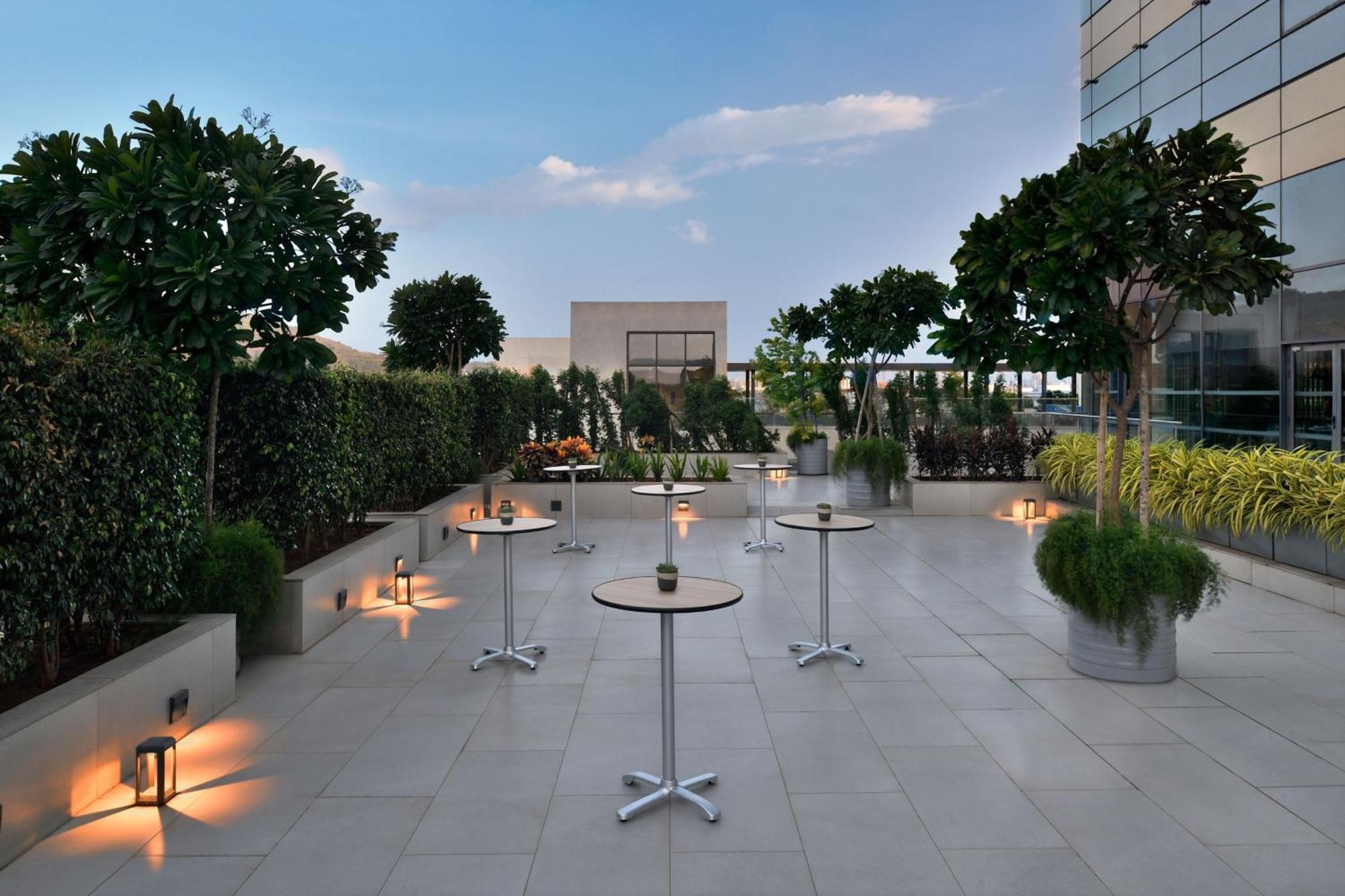 Marriott Executive Apartments นาวีมุมไบ ภายนอก รูปภาพ